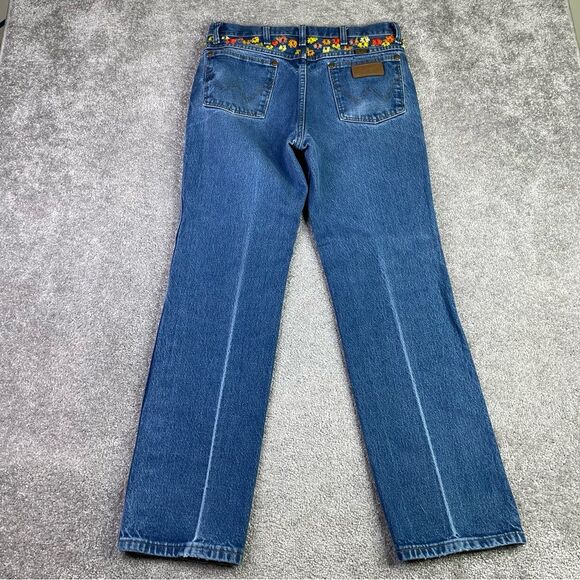 Wrangler Women's Blue Jeans with Floral Embroidery 32X30 Blue Straight High Rise - Picture 4 of 12